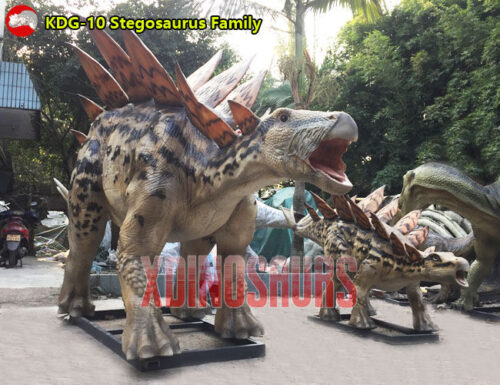 Animatronic Stegosaurus Group