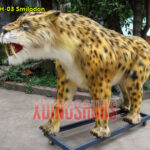 Animatronic Smilodon Model