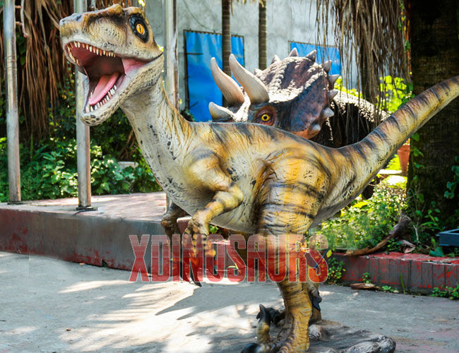 Carnivorous Animatronic Raptor