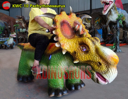Animatronic Pachyrhinosaurus Car
