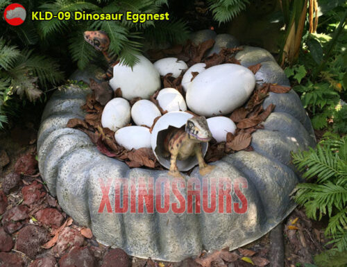 Raptor Eggnest Statue