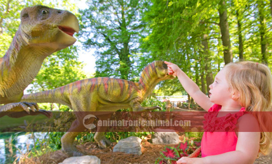 Animatronic Dinosaurs Interactive Kid