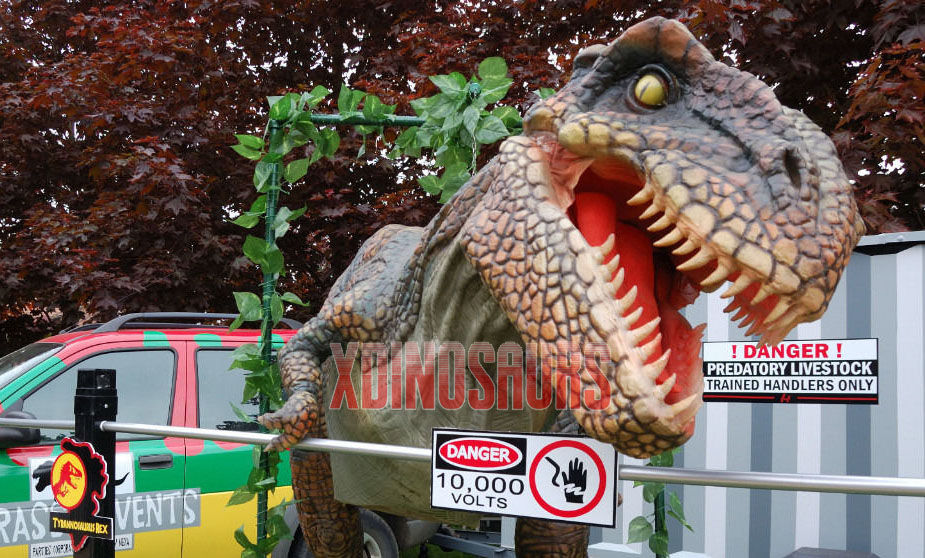 Animatronic Dinosaur at Cinema