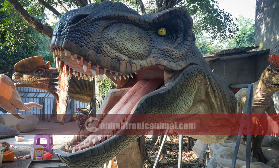 Animatronic Dinosaur Head