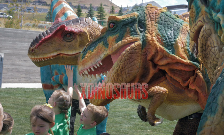 Performing Dinosaur Props in Shopping Mall