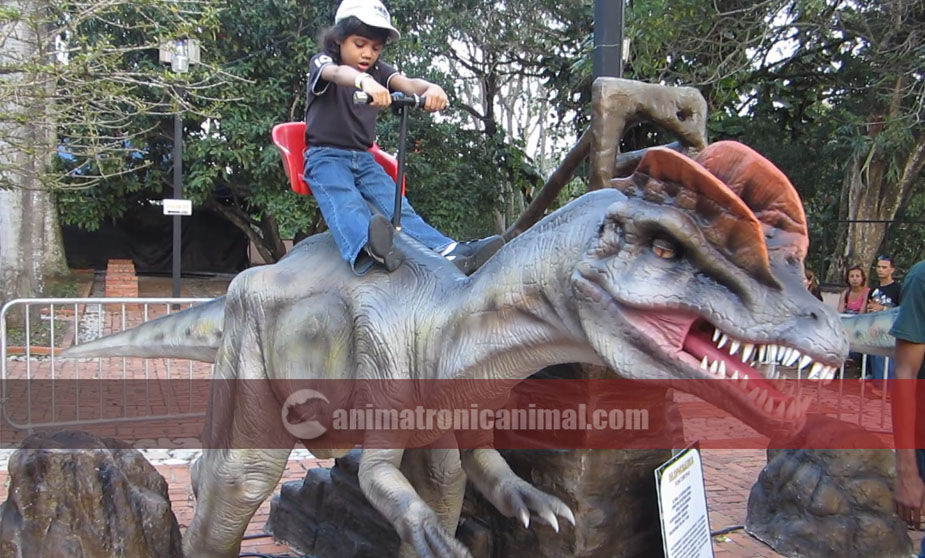 Interactive Dilophosaurus Ride