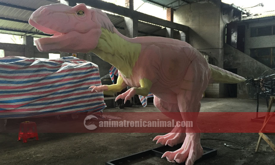 Customized Animatronic Tyrannosaurus Rex Model