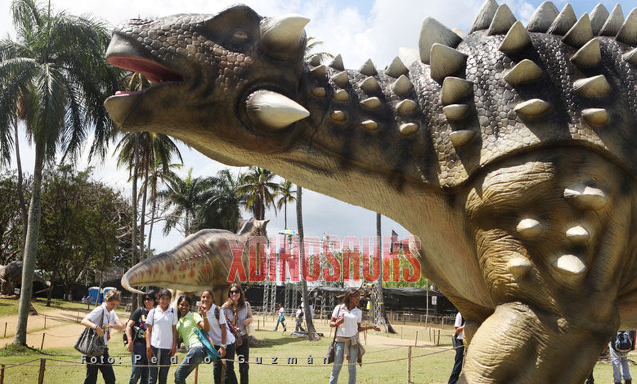 Big Ankylosaurus Model at DinoPark