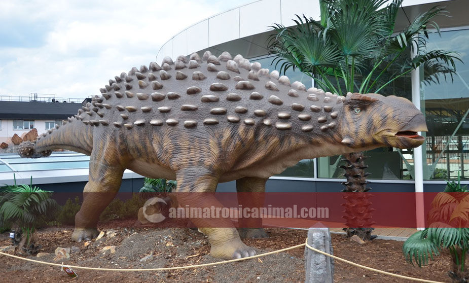 Large Animatronic Ankylosaurus Model