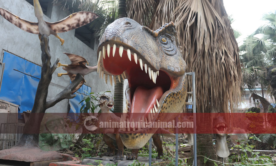 Fiberglass-Made Trex Head Sculpture