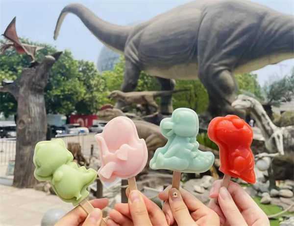 Dinosaur Ice Creams at Dinosaur Park