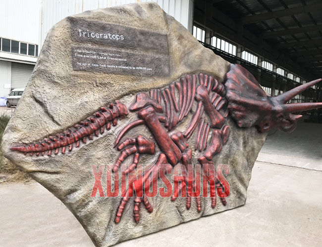 Customized Triceratops Skeleton Statue