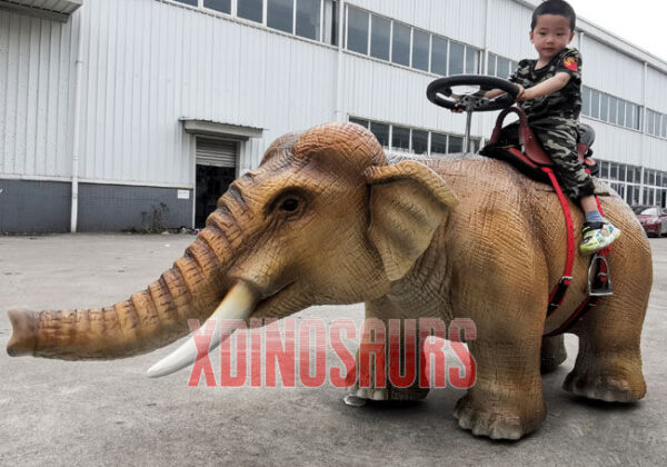 Juvenile Elephant Animatronics Ride