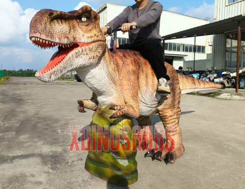 Parade Trex Animatronics Ride